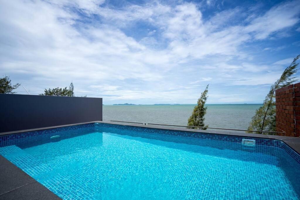 Marbella Beachfront Pattaya 3Br Bang Lamung Ngoại thất bức ảnh
